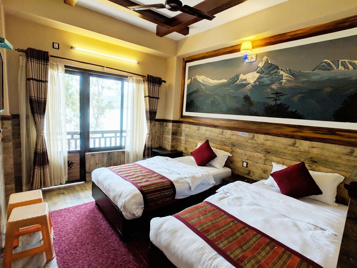 Hotel Forest Lake Backpackers' Hostel Pokhara Exterior foto