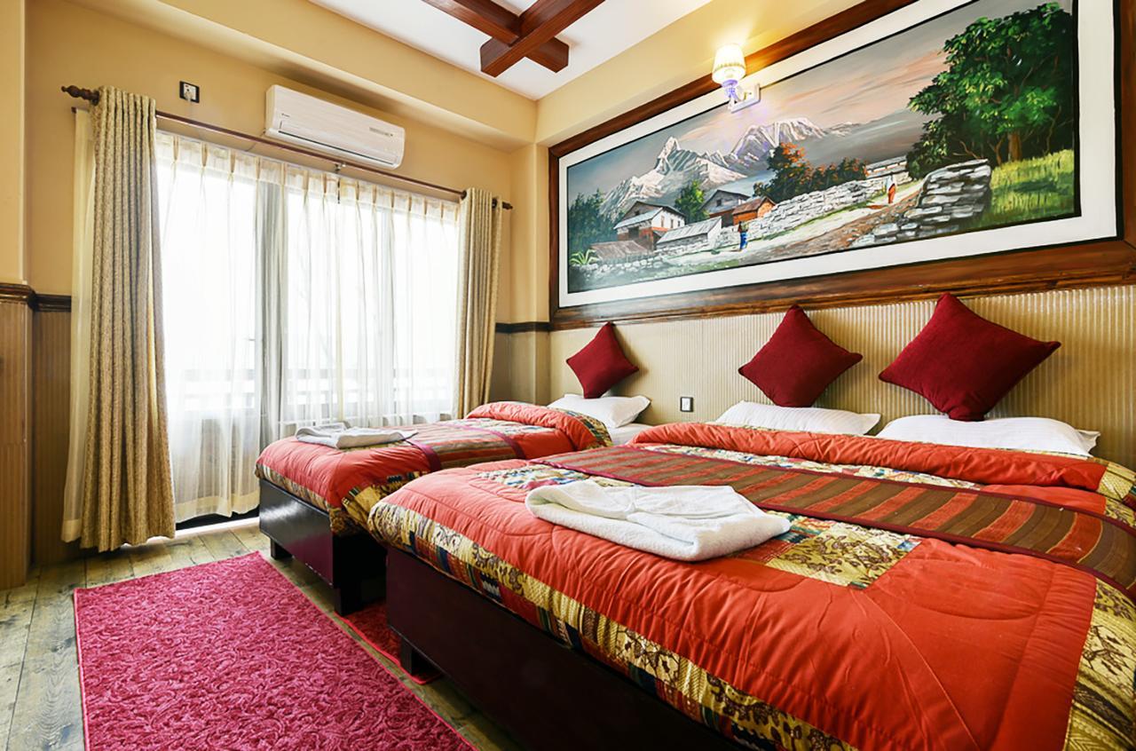 Hotel Forest Lake Backpackers' Hostel Pokhara Exterior foto